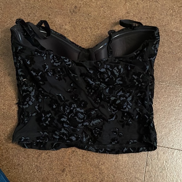 Crop top - Picture 2 of 2